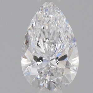 0.8 CT Pear